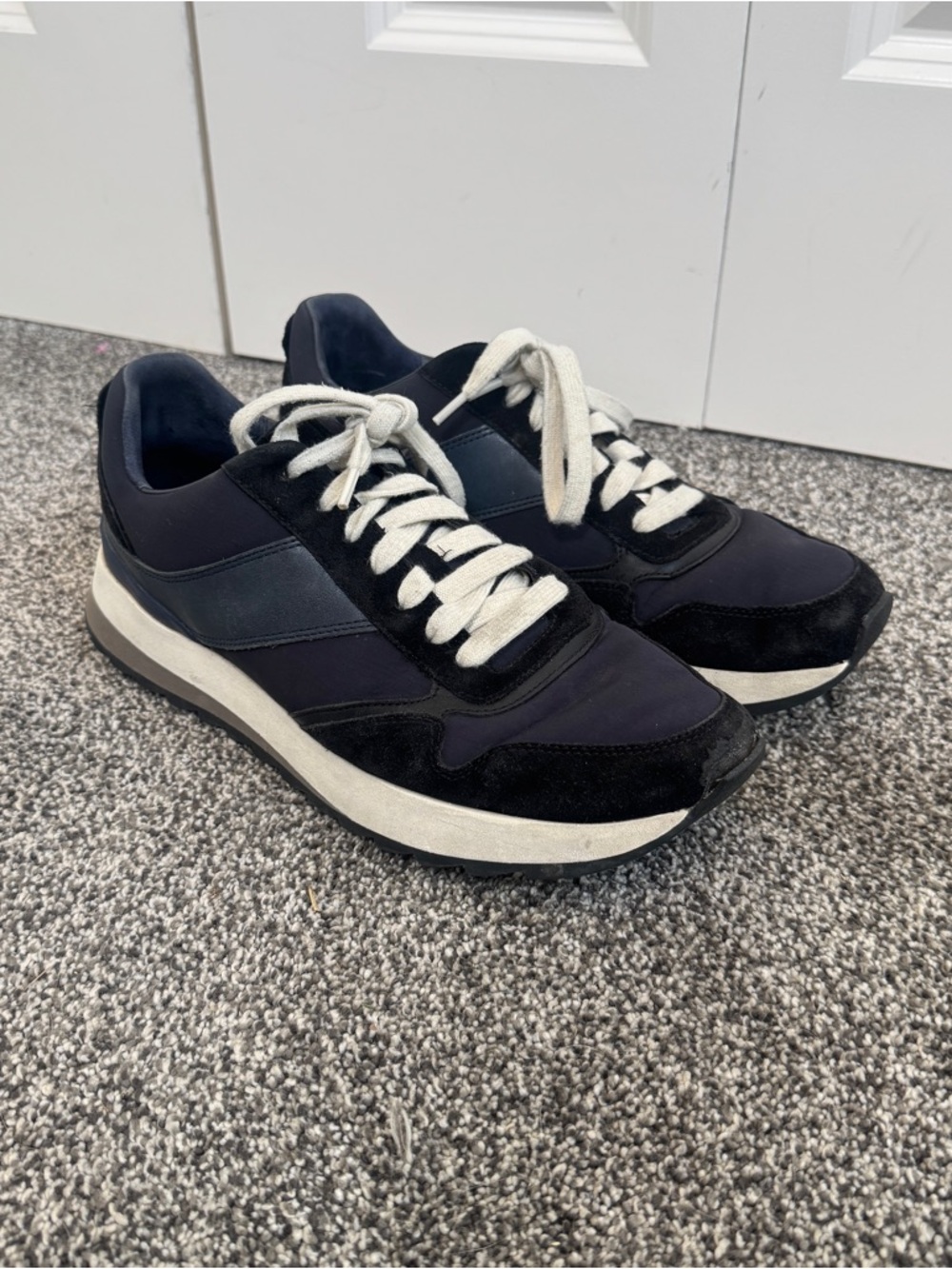 Vince Edric Lace Up Sneakers Mens 8 Black Navy Leather Suede Low Casual Shoes